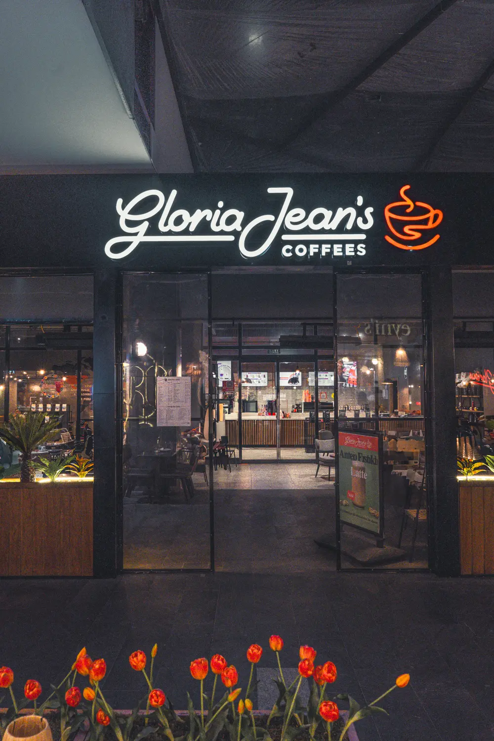 GLORİA JEANS COFFEES