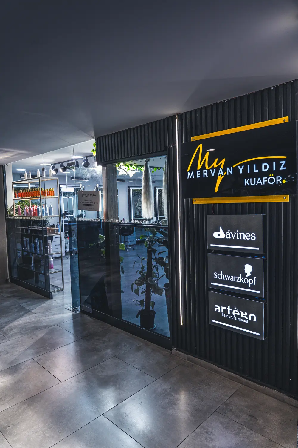 MERVAN YILDIZ KUAFÖR & GÜZELLİK